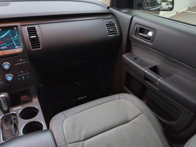 Used 2019 Ford Flex SEL w/ Equipment Group 202A FWD image 17