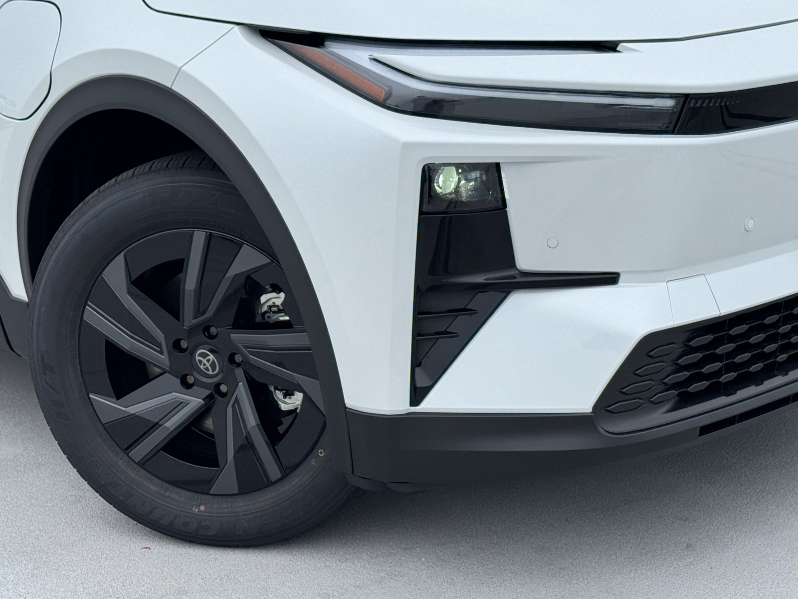 New 2026 Toyota C-HR AWD/4WD image 10