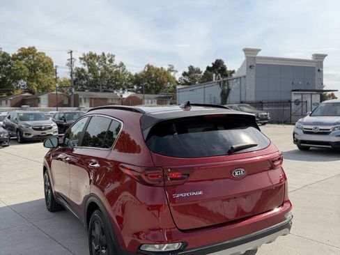 Used 2020 Kia Sportage S w/ S FWD Sunroof Package image 11