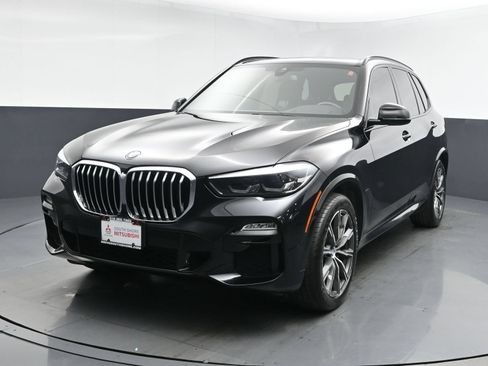Used 2021 BMW X5 xDrive40i w/ M Sport Package AWD/4WD image 19