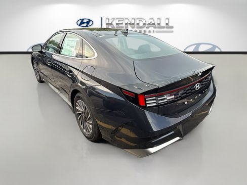 New 2026 Hyundai Sonata SEL FWD image 4