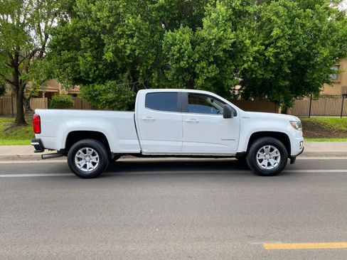 Used 2016 Chevrolet Colorado LT w/ LT Convenience Package RWD image 4