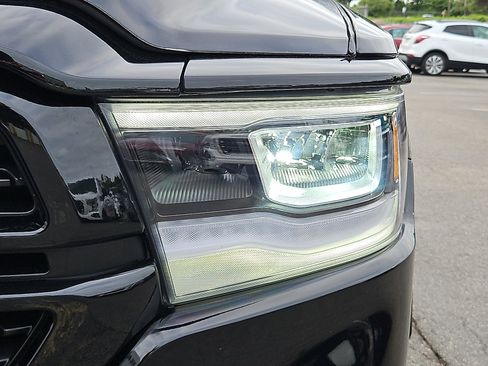 Used 2021 RAM 1500 Laramie AWD/4WD image 9