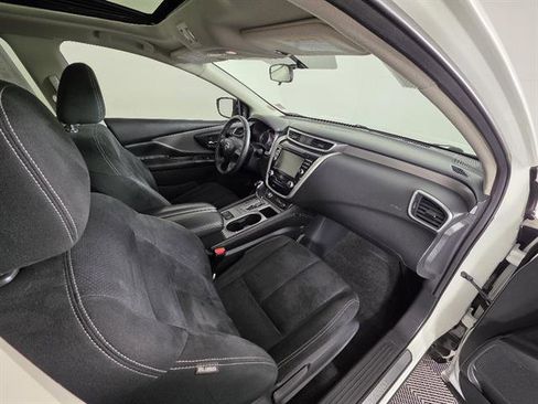 Used 2019 Nissan Murano SV image 15