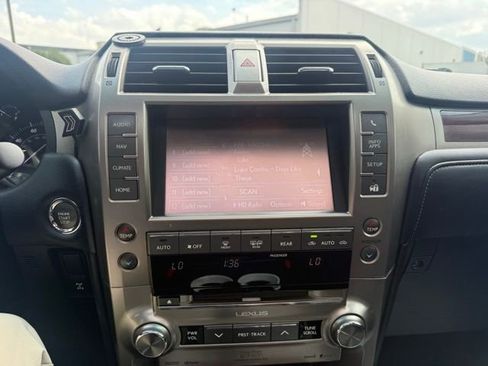 Used 2014 Lexus GX 460 Luxury image 27