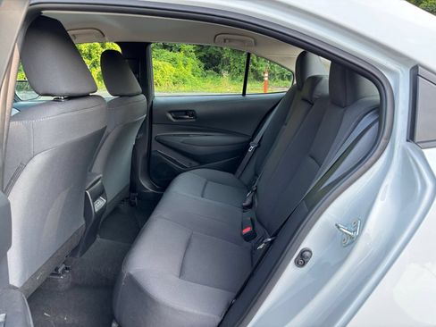 Used 2025 Toyota Corolla LE FWD image 23