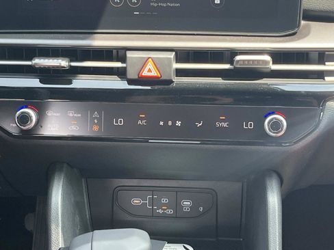 New 2026 Kia Sportage SX AWD/4WD image 12