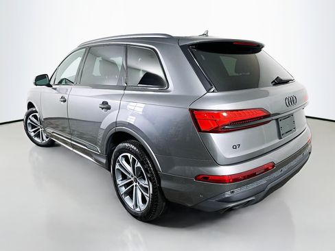 Used 2025 Audi Q7 2.0T Premium w/ Convenience Plus Package AWD/4WD image 5