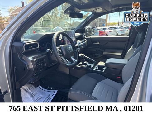 Used 2025 Toyota Tacoma TRD Off-Road w/ TRD Off Road Upgrade Package AWD/4WD image 17