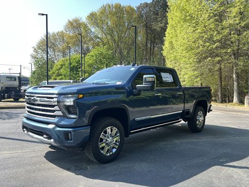 New 2026 Chevrolet Silverado 2500 High Country w/ Technology Package AWD/4WD image 5