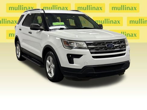 Used 2018 Ford Explorer 4WD image 2