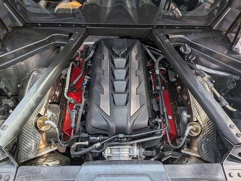 Used 2020 Chevrolet Corvette Stingray Preferred Cpe w/ 2LT Preferred Equipment Group RWD image 18
