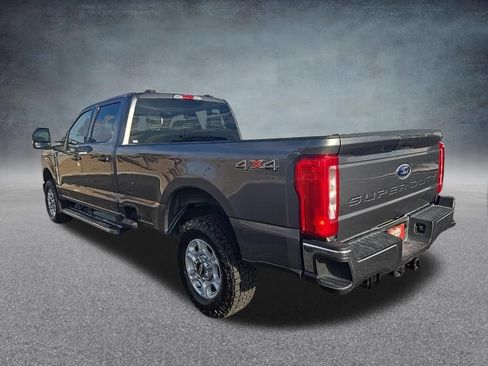 Used 2025 Ford F250 XLT AWD/4WD image 6