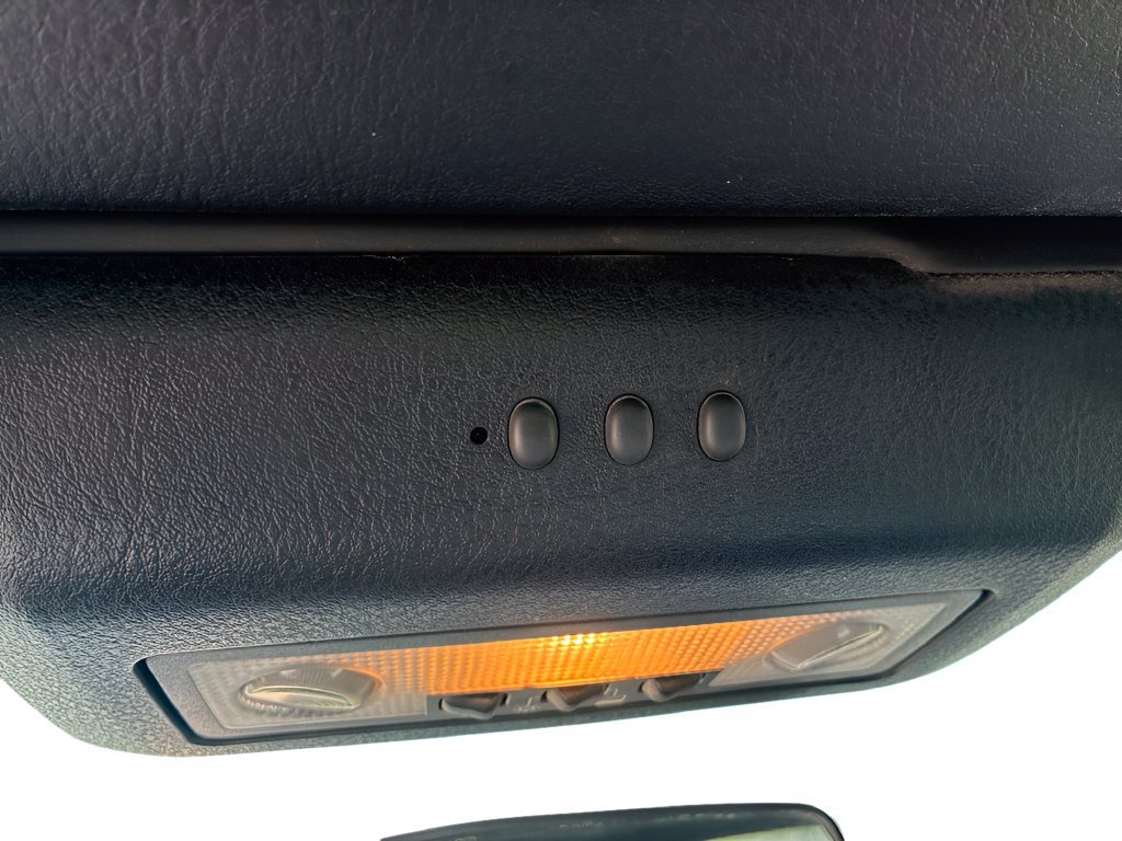 Used 2005 Ford Thunderbird RWD image 13