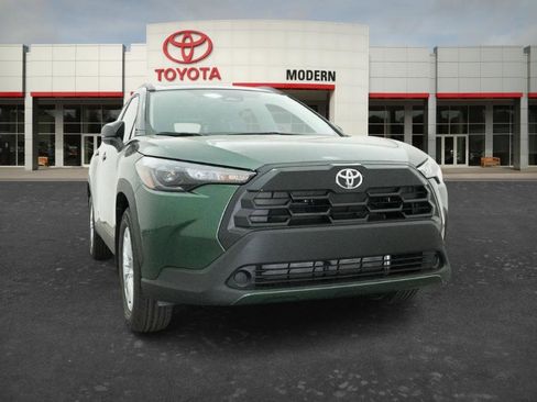 New 2026 Toyota Corolla Cross LE w/ Moonroof Package FWD image 15