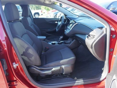 Used 2024 Chevrolet Malibu LT image 20