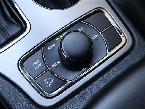 Used 2020 Jeep Grand Cherokee Limited X AWD/4WD image 17