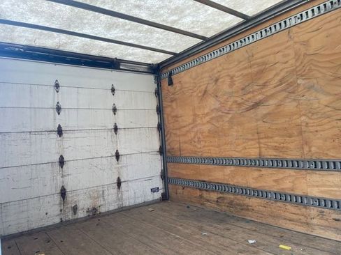 Used 2018 Chevrolet Express 4500 Extended w/ Driver Convenience Package image 20