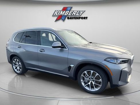 Used 2026 BMW X5 xDrive50e AWD/4WD image 7