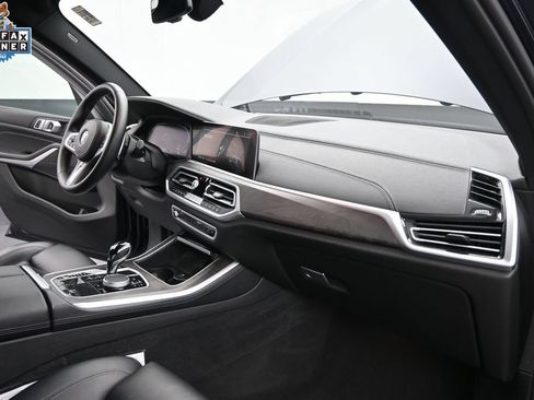 Used 2022 BMW X5 xDrive40i w/ M Sport Package AWD/4WD image 20