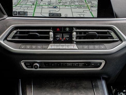 Used 2022 BMW X5 xDrive45e w/ M Sport Package image 15