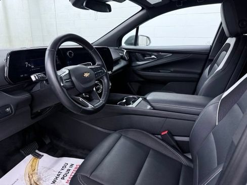 Used 2024 Chevrolet Blazer EV LT AWD/4WD image 15