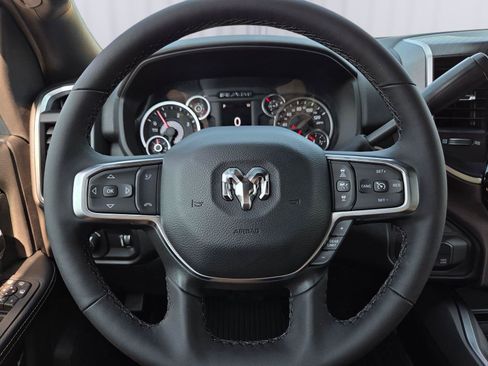 New 2026 RAM 2500 Big Horn AWD/4WD image 19