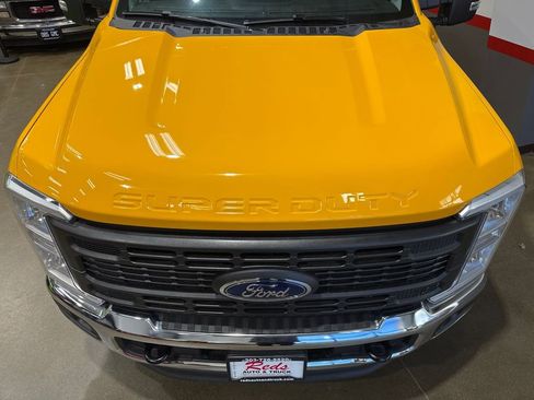 Used 2025 Ford F250 XLT w/ 360-Degree Camera Package image 39