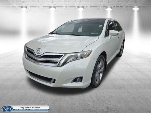 Used 2013 Toyota Venza Limited AWD/4WD image 3