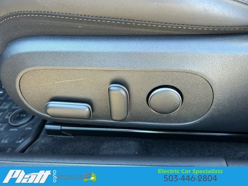 Used 2023 Hyundai Ioniq 6 SEL RWD image 21
