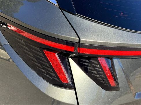 Used 2022 Hyundai Tucson Limited image 27