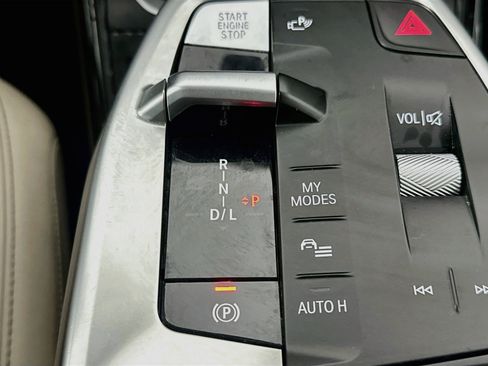 Used 2025 BMW X1 xDrive28i AWD/4WD image 25