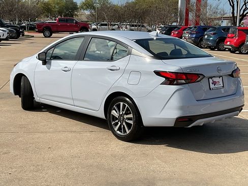Used 2025 Nissan Versa SV image 7