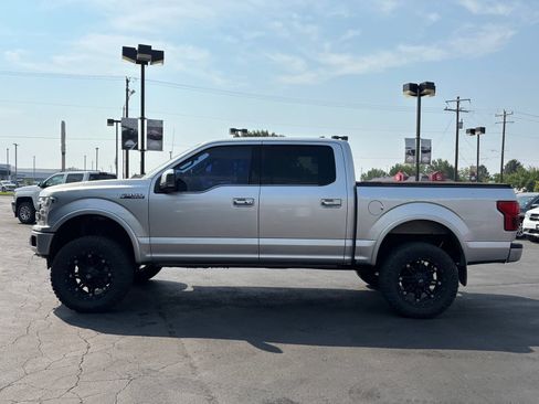 Used 2018 Ford F150 Platinum w/ Equipment Group 701A Luxury AWD/4WD image 3