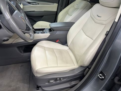 Certified 2023 Cadillac XT5 Premium Luxury image 7