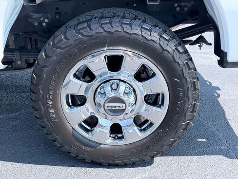 Used 2023 Ford F350 Lariat w/ Chrome Package AWD/4WD image 37