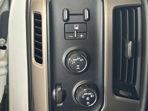 Used 2018 GMC Sierra 1500 Denali w/ Denali Ultimate Package AWD/4WD image 23