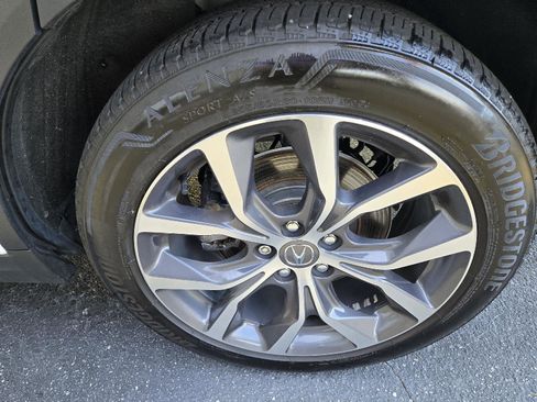 Certified 2023 Acura MDX FWD w/ Technology Package image 13