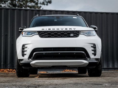 Used 2025 Land Rover Discovery Dynamic SE image 5