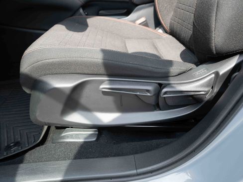 Used 2024 Honda HR-V Sport image 12