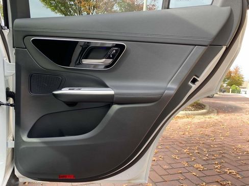 Certified 2025 Mercedes-Benz GLC 300 4MATIC image 13