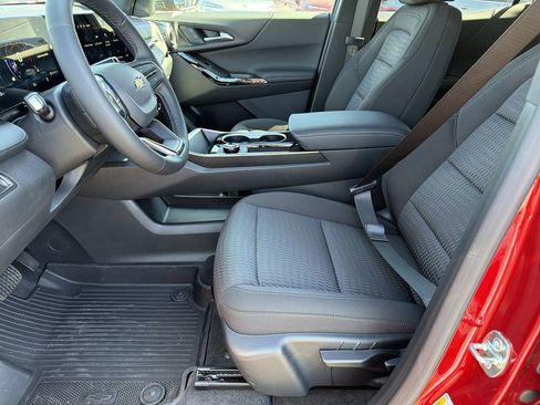 New 2026 Chevrolet Equinox LT FWD image 16