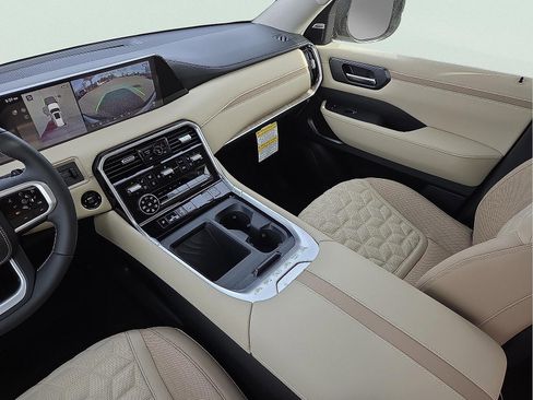 New 2026 Nissan Armada Platinum Reserve image 12