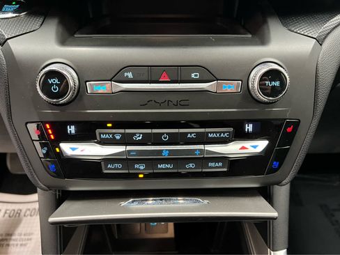 Used 2020 Ford Explorer ST image 30
