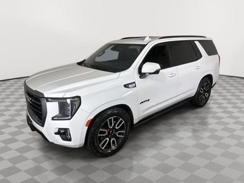 Used 2024 GMC Yukon AT4 image 10