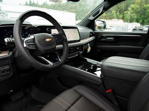 New 2026 Chevrolet Tahoe High Country AWD/4WD image 10