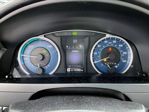 Used 2017 Toyota Camry XLE w/ Convenience Package image 25