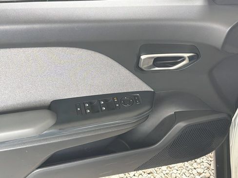 Used 2025 Kia K4 EX FWD image 3