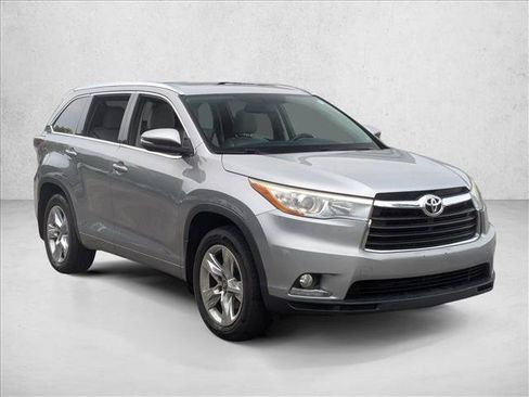 Used 2016 Toyota Highlander Limited AWD/4WD image 3
