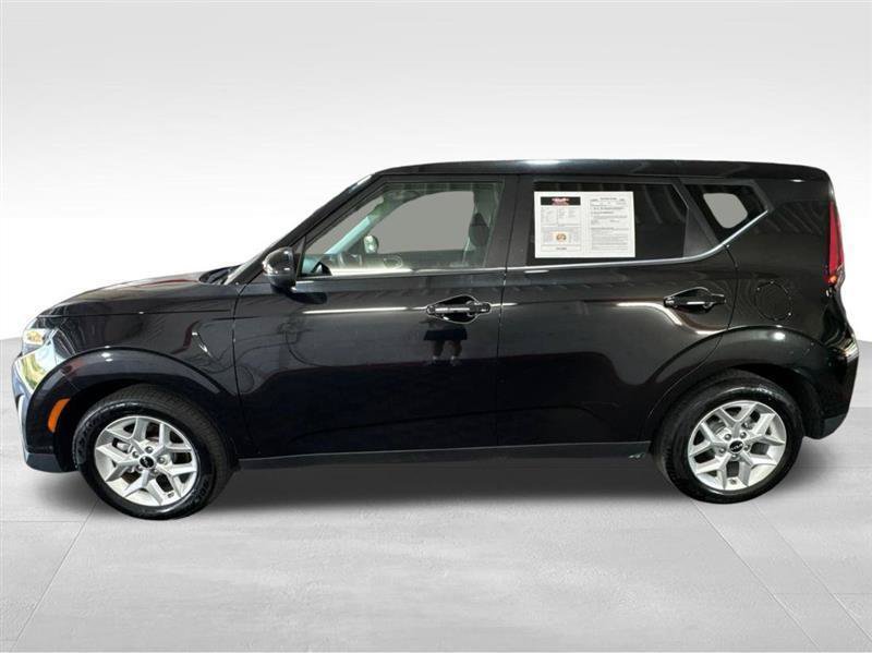 Used 2024 Kia Soul LX w/ Option Group 015 FWD image 8